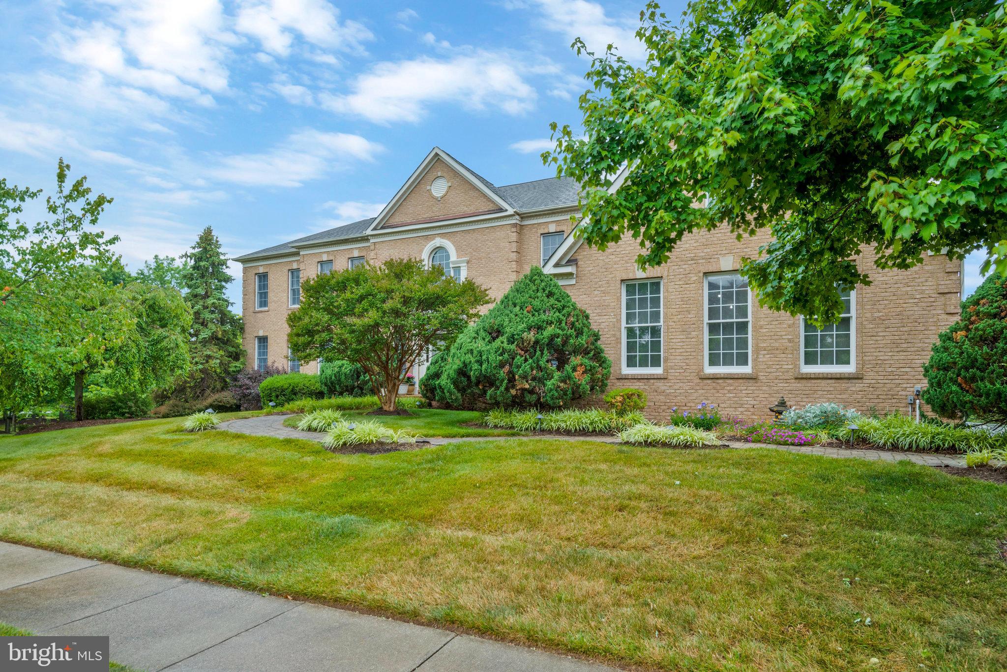 19783 Willowdale Place Ashburn, VA 20147 - Photo 1 of 71