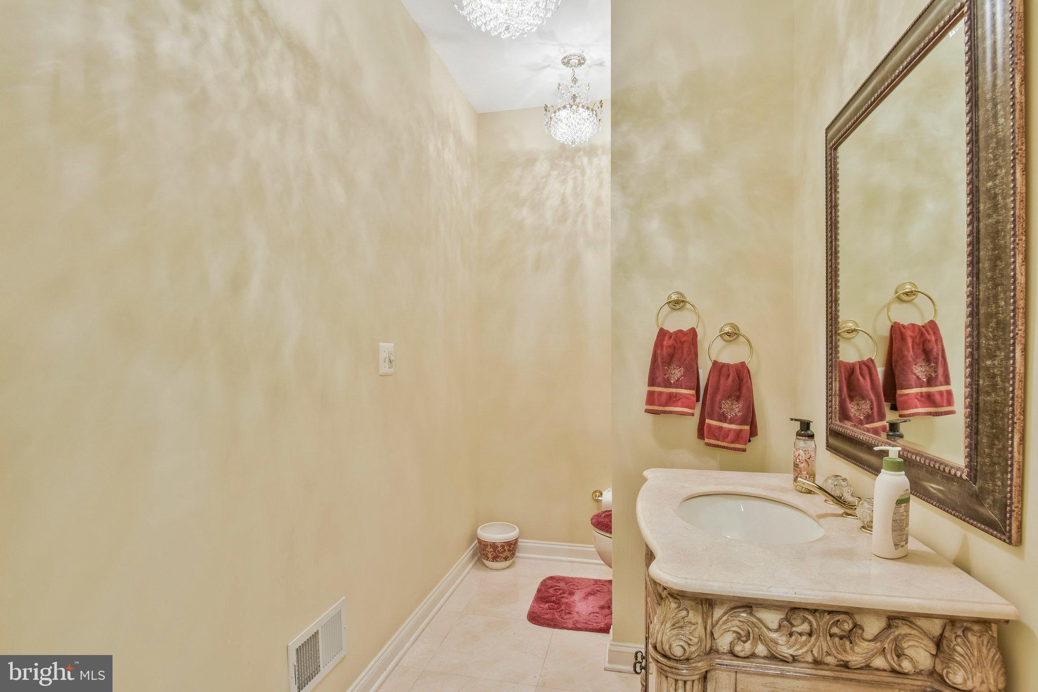 19783 Willowdale Place Ashburn, VA 20147 - Photo 11 of 71