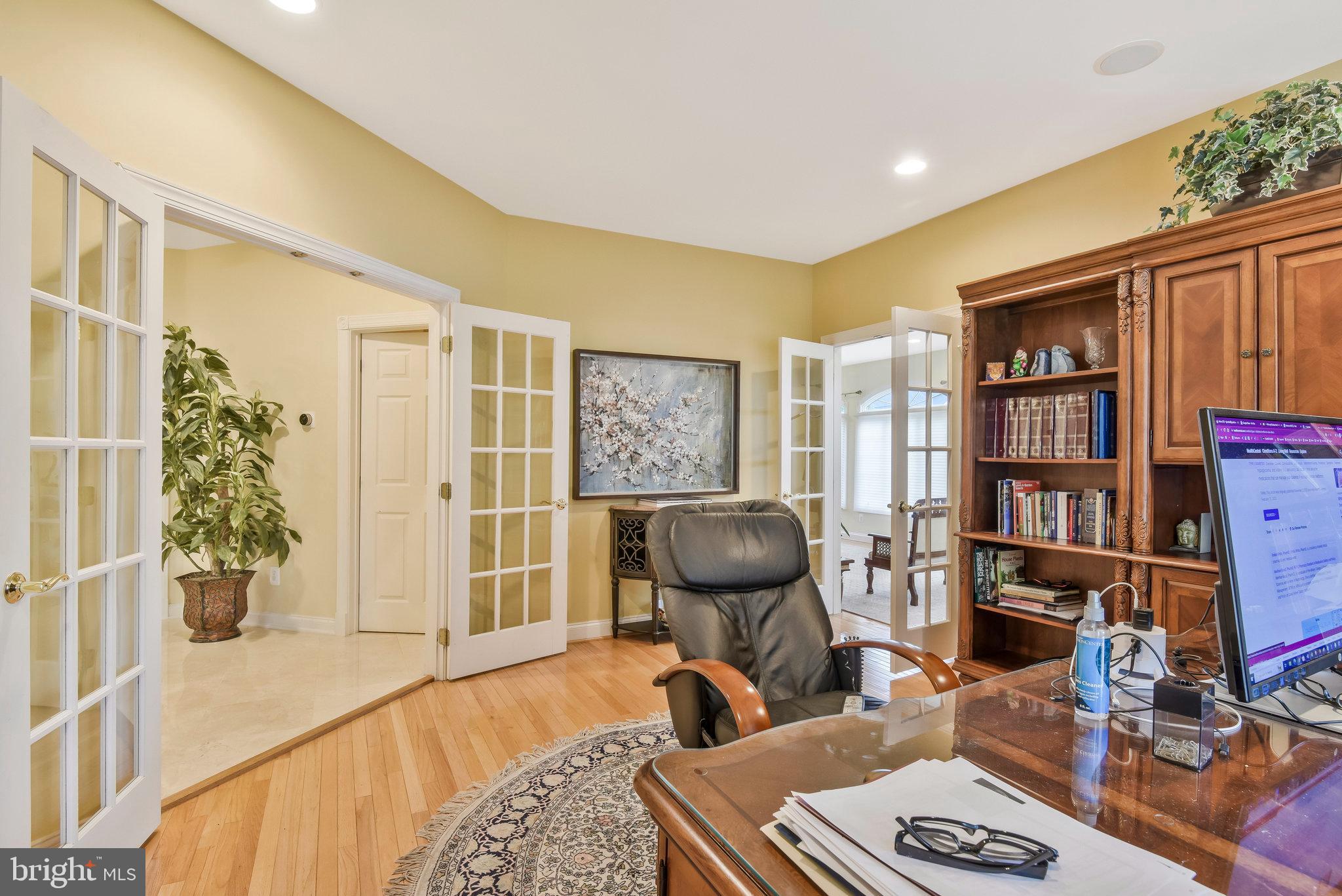 19783 Willowdale Place Ashburn, VA 20147 - Photo 17 of 71