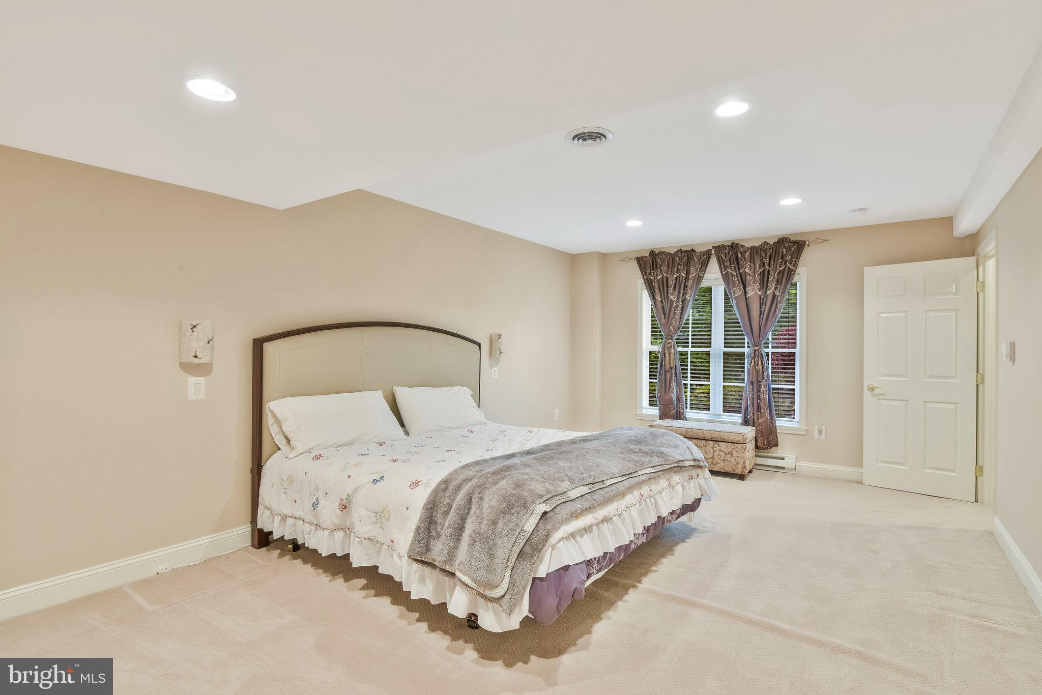 19783 Willowdale Place Ashburn, VA 20147 - Photo 55 of 71