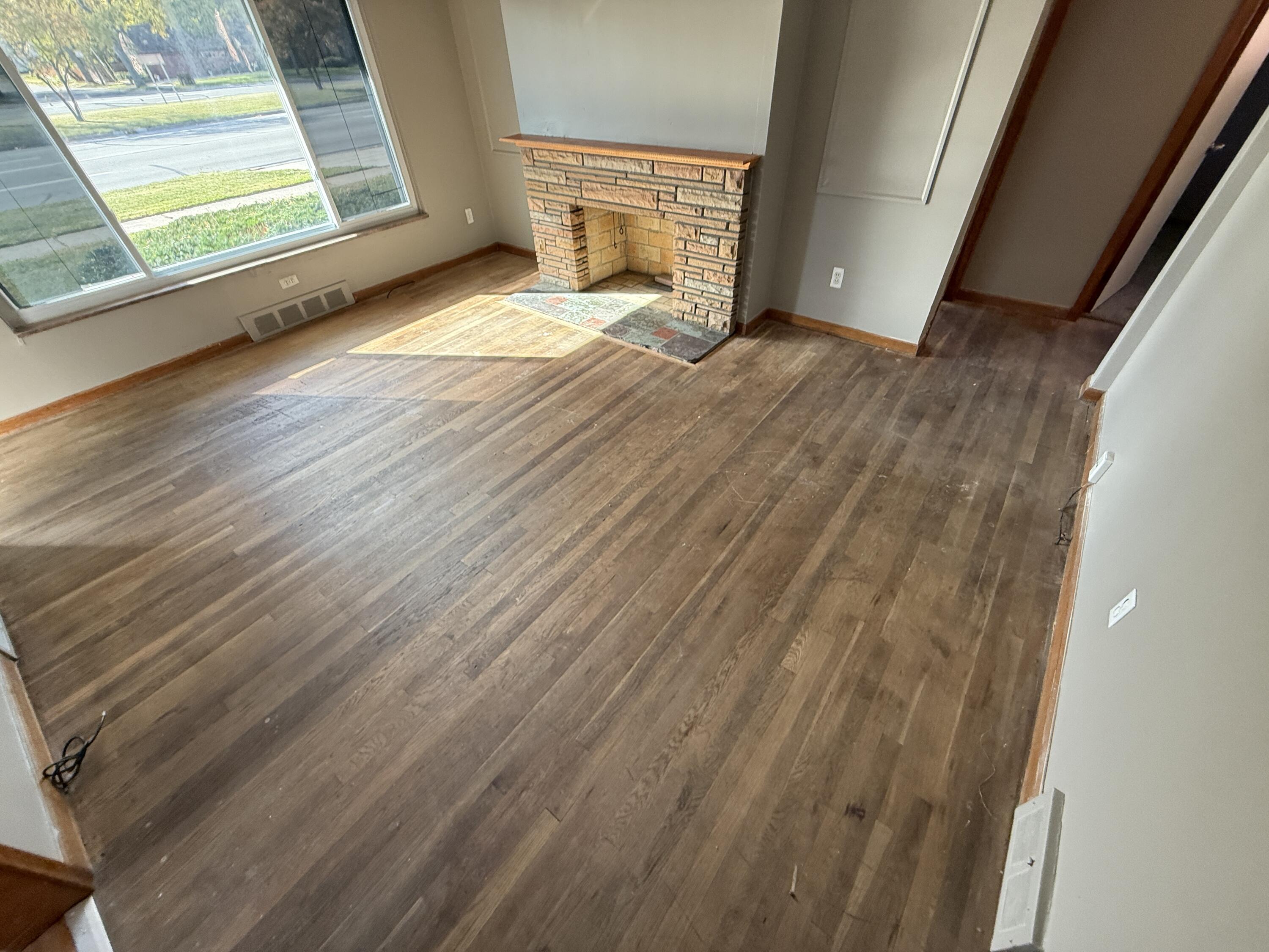 16475 East 8 Mile Road Eastpointe, MI 48021 - Photo 3 of 13 IMG_9793