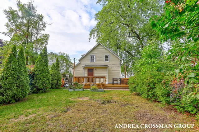 $379,000 | 523 Fulton Street, Grand Haven, MI 49417