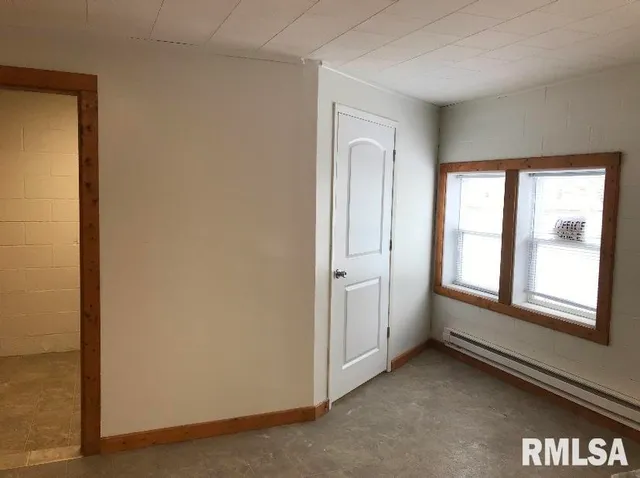 $209,900 | 501 Southwest 3rd Street, Aledo, IL 61231