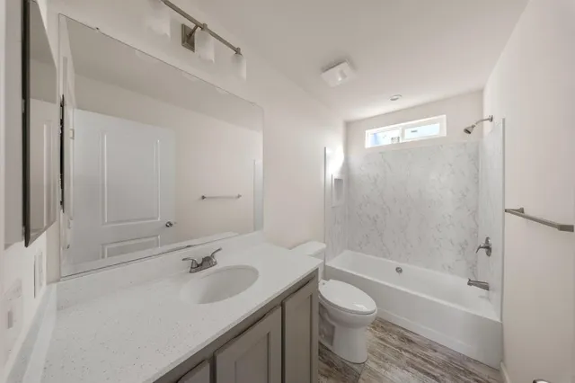 $170,950 | 317 Moffat Boulevard, Unit 21, Manteca, CA 95336