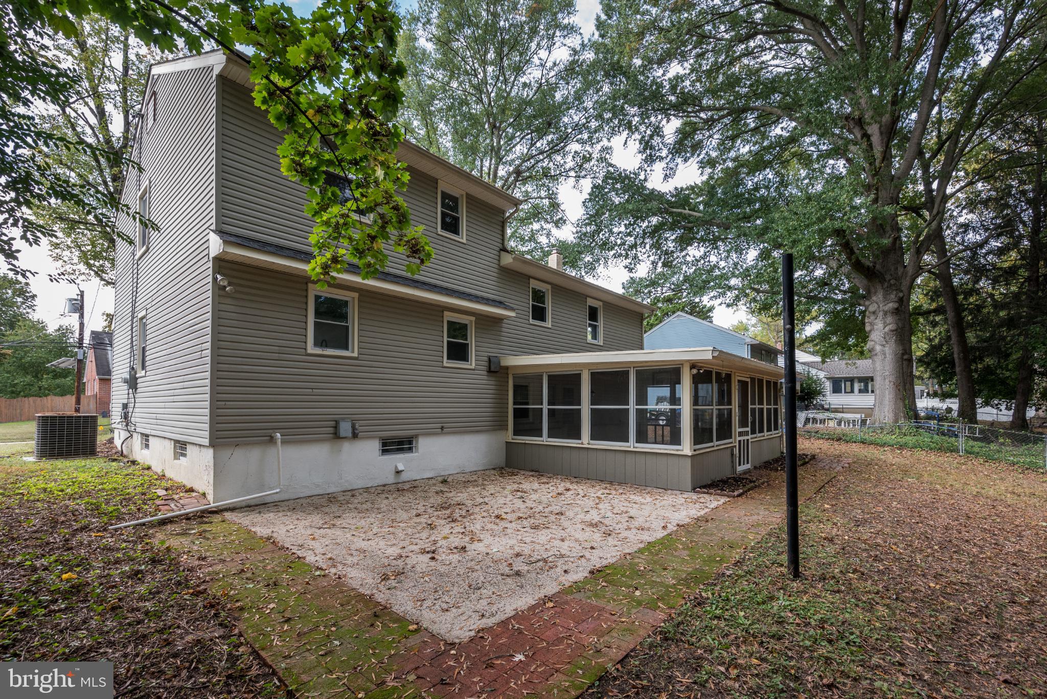 123 Clover Street Mount Holly, NJ 08060 - Photo 31 of 38 Concrete pad for grilling & dining!