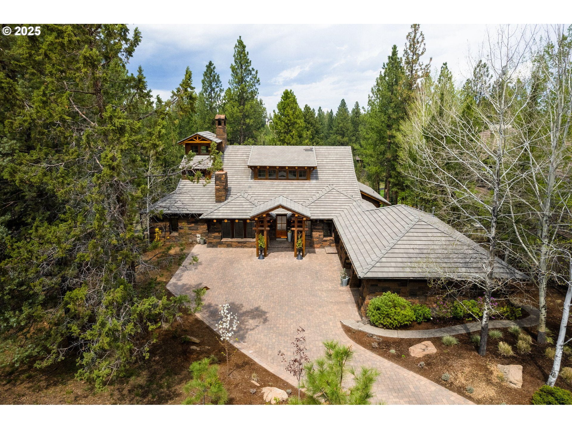 19378 Rim Lake Court Bend, OR 97702 - Photo 44 of 48 Gallery Image 44