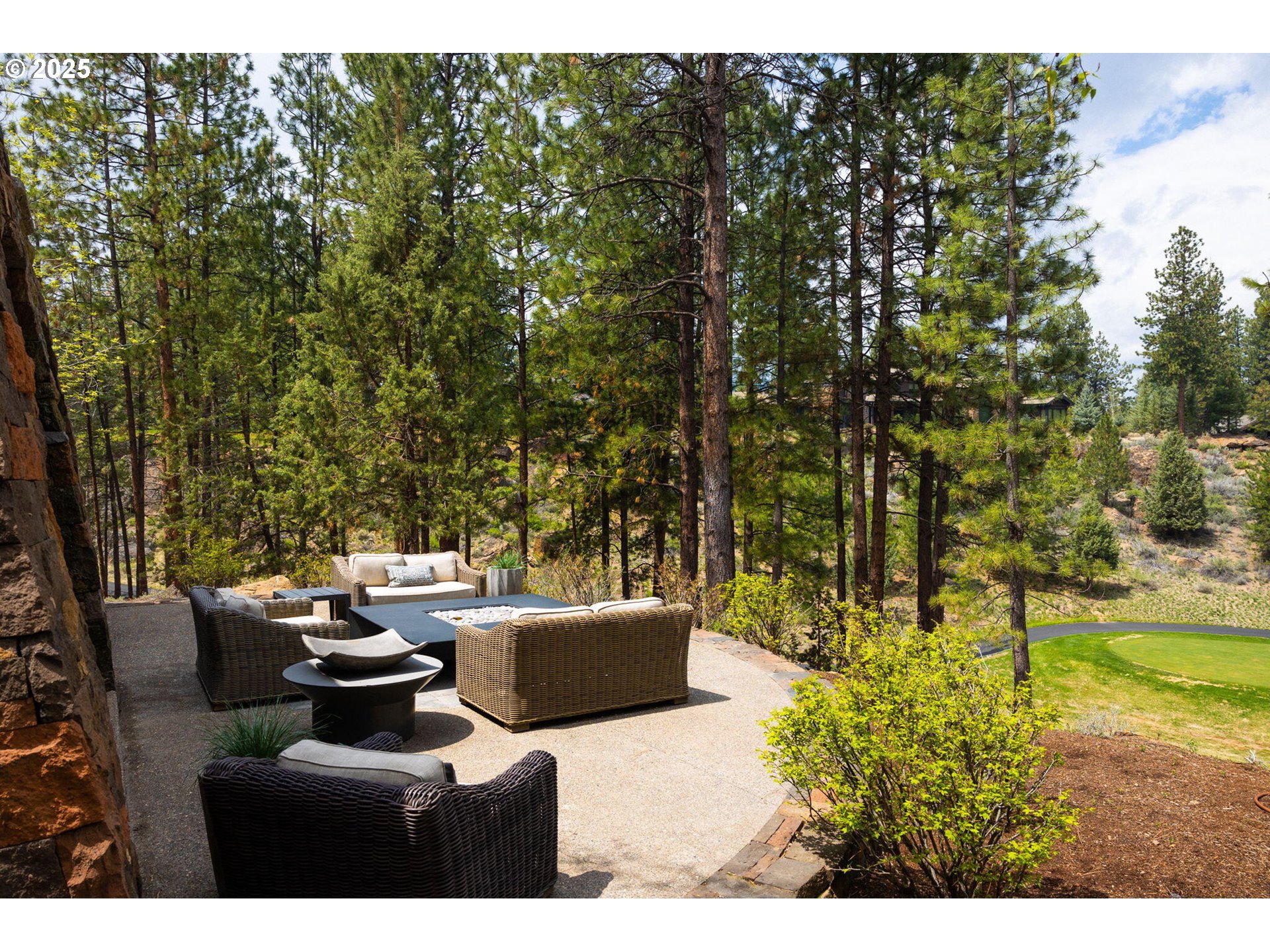 19378 Rim Lake Court Bend, OR 97702 - Photo 46 of 48 Gallery Image 46