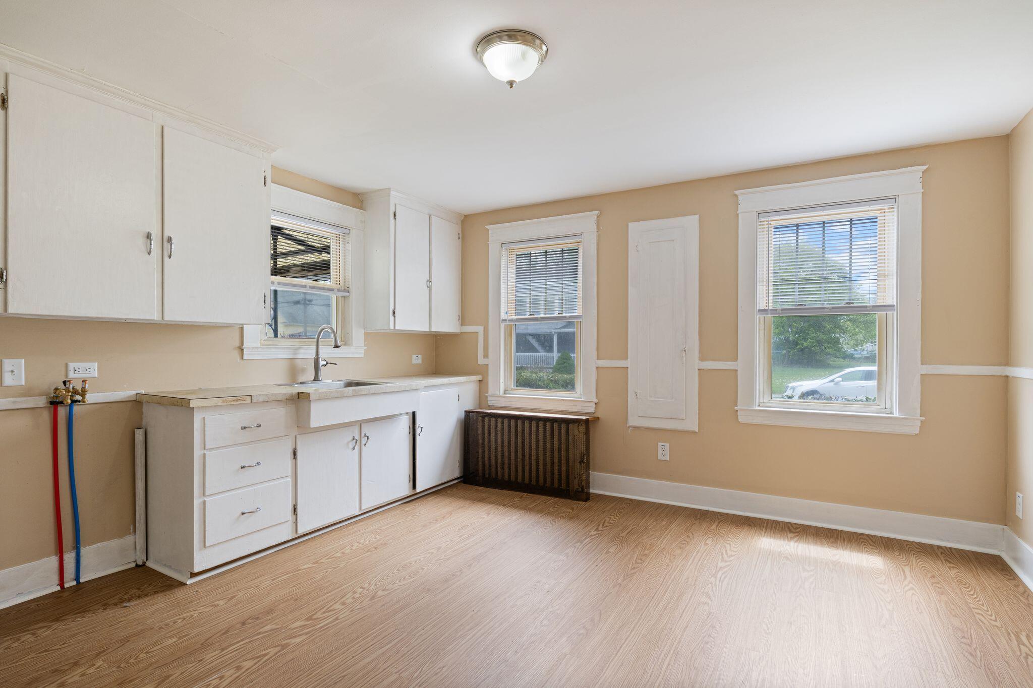 19 Harding Street Biddeford, ME 04005 - Photo 4 of 32 19_Harding_St_05