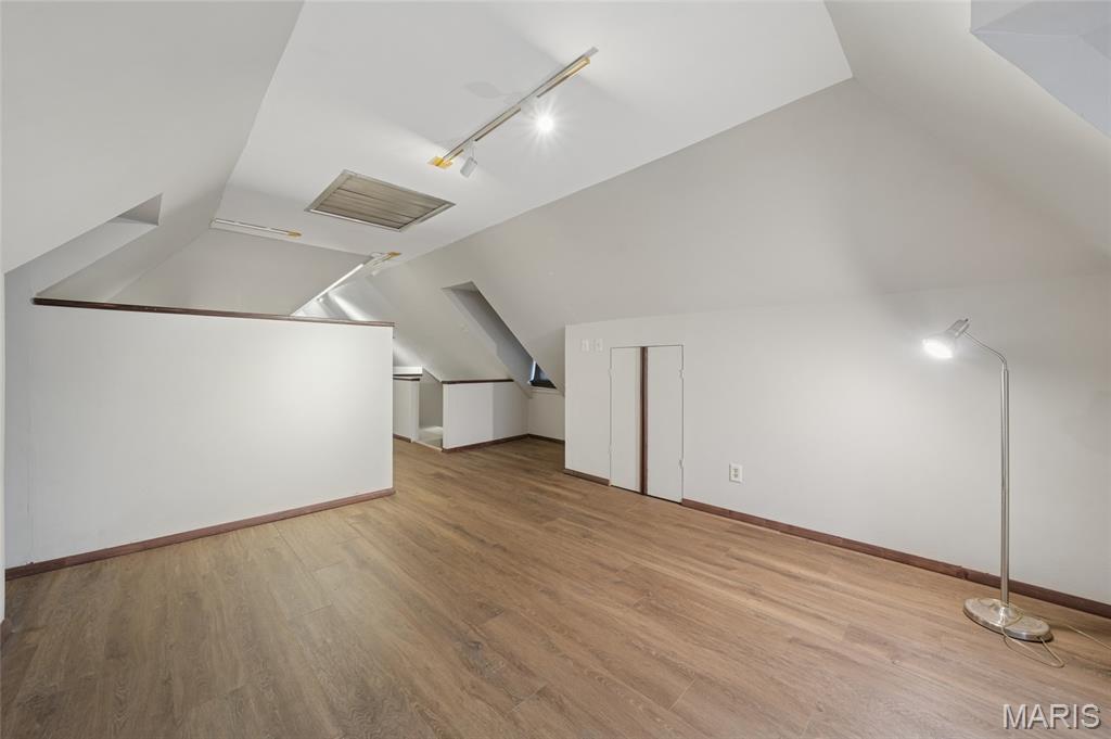 4456 Laclede Avenue St. Louis, MO 63108 - Photo 32 of 48