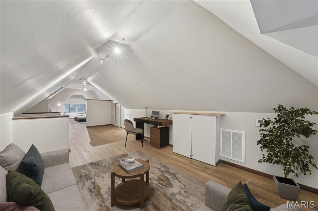 4456 Laclede Avenue St. Louis, MO 63108 - Photo 35 of 48