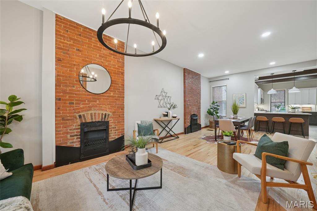 4456 Laclede Avenue St. Louis, MO 63108 - Photo 6 of 48