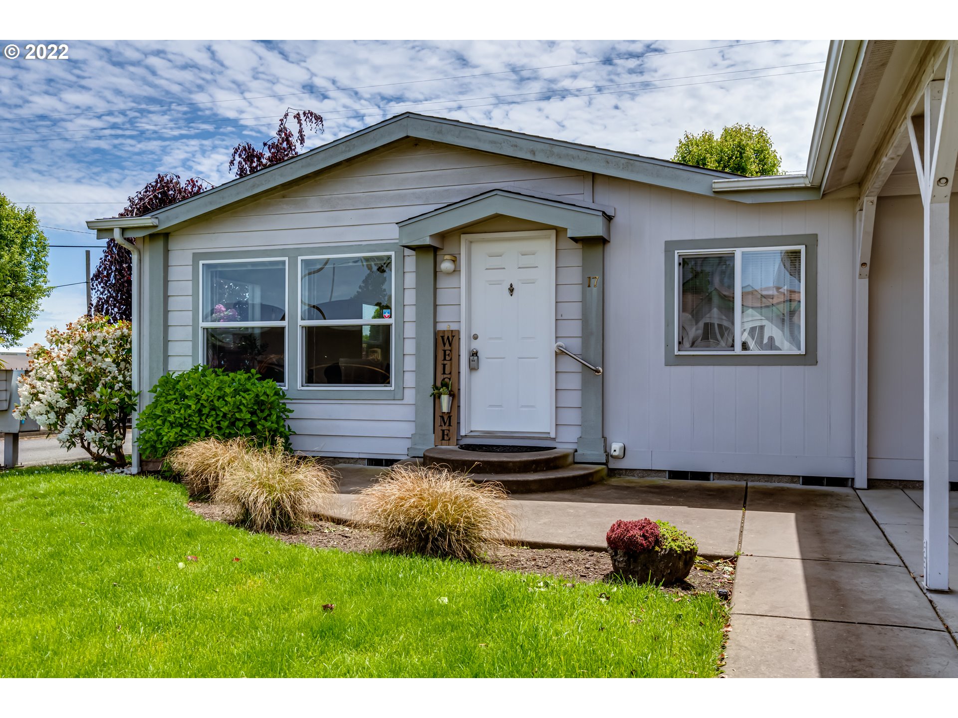 145 River Road, Unit 17 Junction City, OR 97448 - Photo 2 of 28 Gallery Image 2
