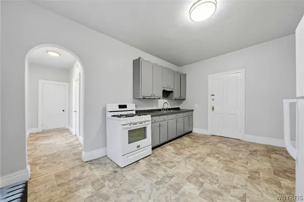 $285,000 | 49 Trinity Place, Buffalo, NY 14201