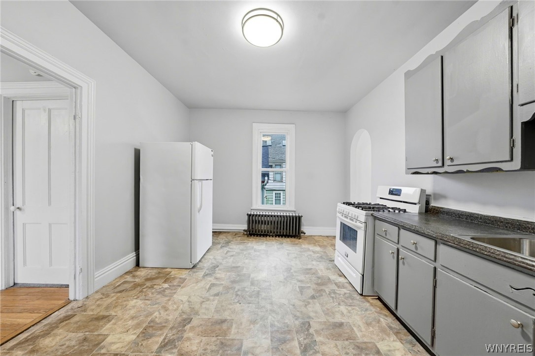 49 Trinity Place Buffalo, NY 14201 - Photo 29 of 44