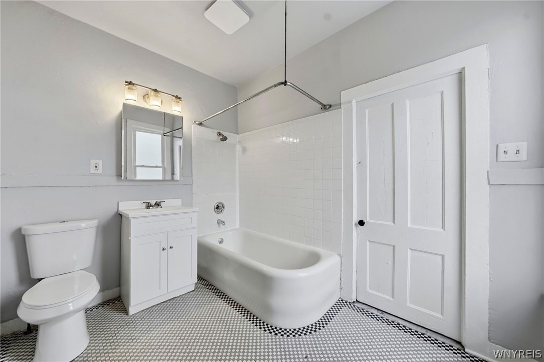 49 Trinity Place Buffalo, NY 14201 - Photo 37 of 44