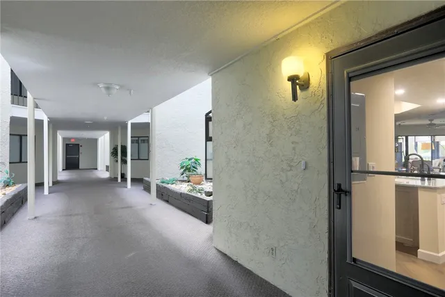 a view of livingroom with furniture