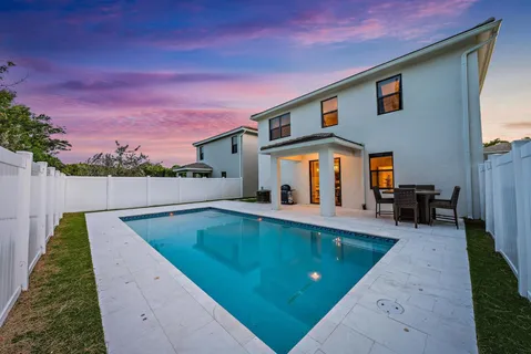 $925,000 | 18452 Glenstone Street, Jupiter, FL 33458