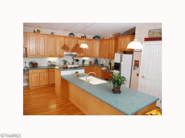 1604-1608 Coventry Road High Point, NC 27262 - Photo 3 of 6 Kitchen.