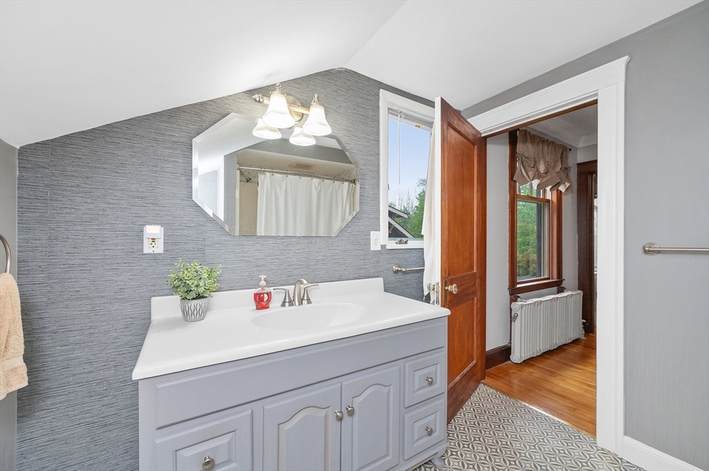 12 Newton Road Haverhill, MA 01830 - Photo 24 of 34