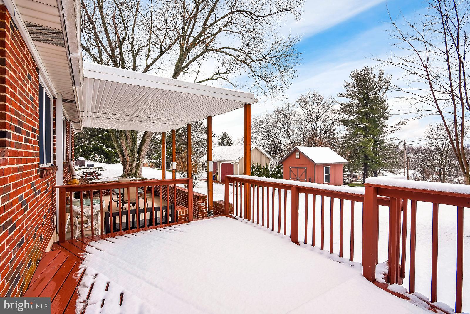 3600 Ridgeway Road Harrisburg, PA 17109 - Photo 22 of 25 Deck