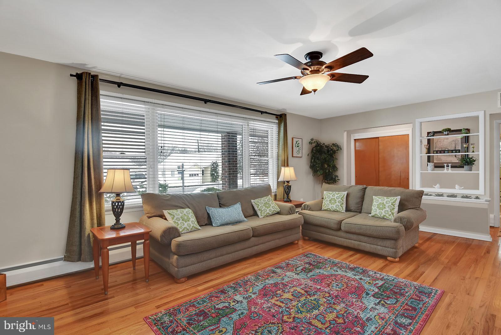 3600 Ridgeway Road Harrisburg, PA 17109 - Photo 4 of 25 Living Room