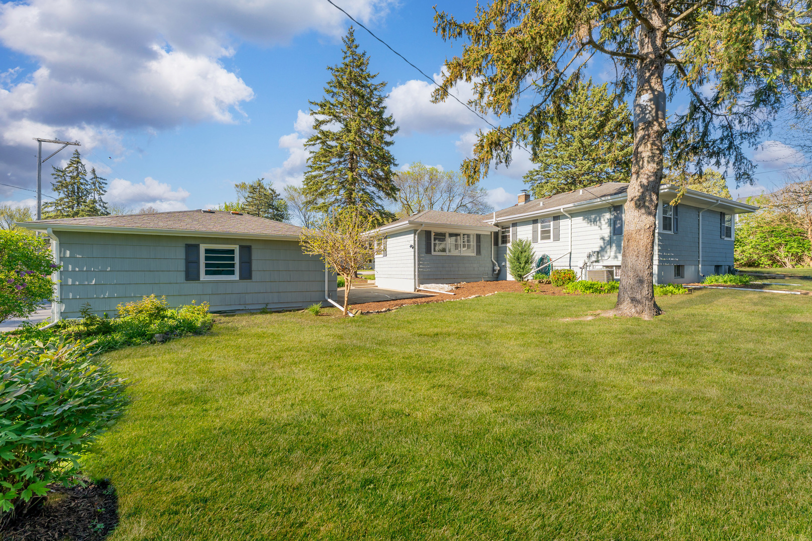 200 South Roselle Road Roselle, IL 60172 - Photo 14 of 17