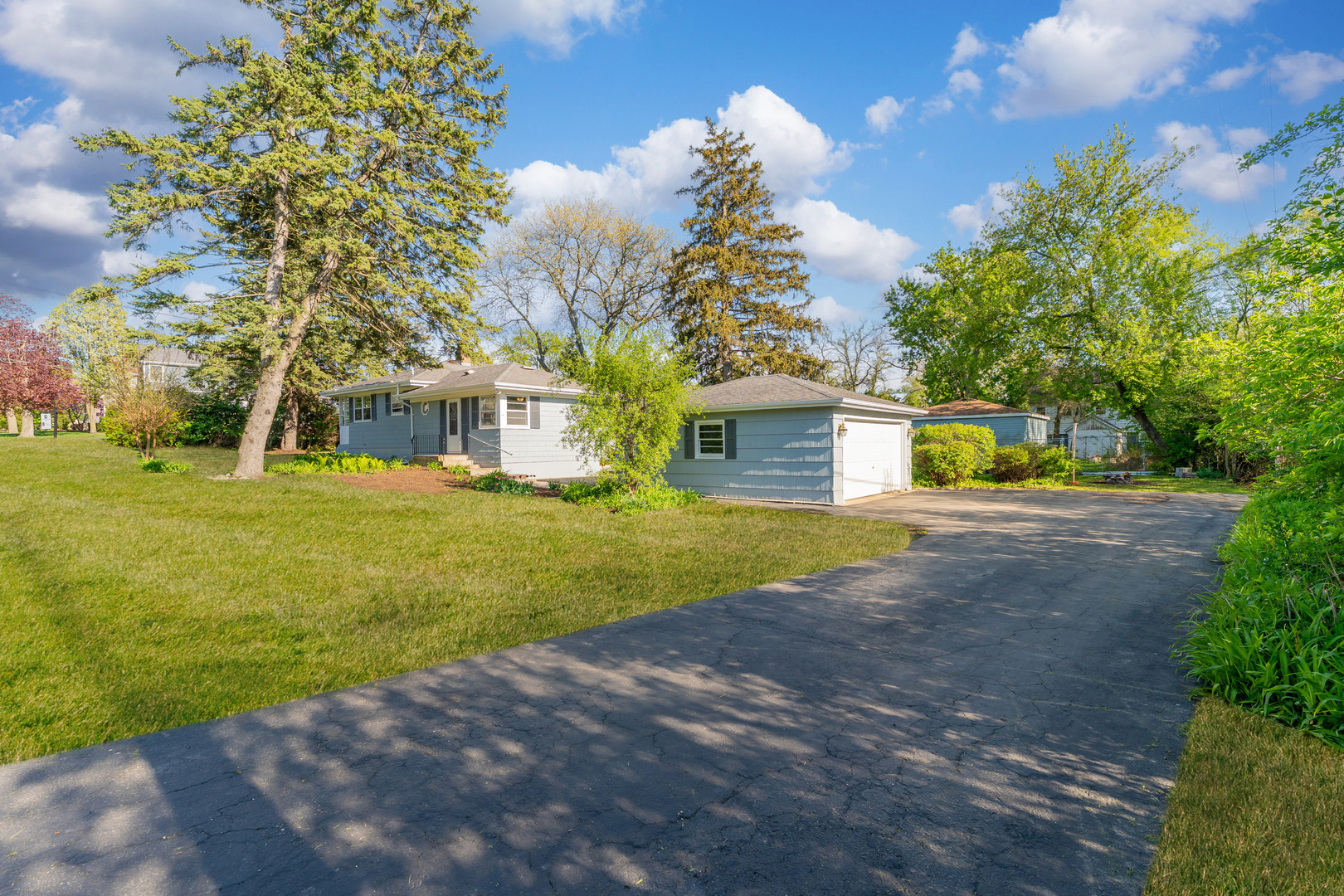 200 South Roselle Road Roselle, IL 60172 - Photo 15 of 17
