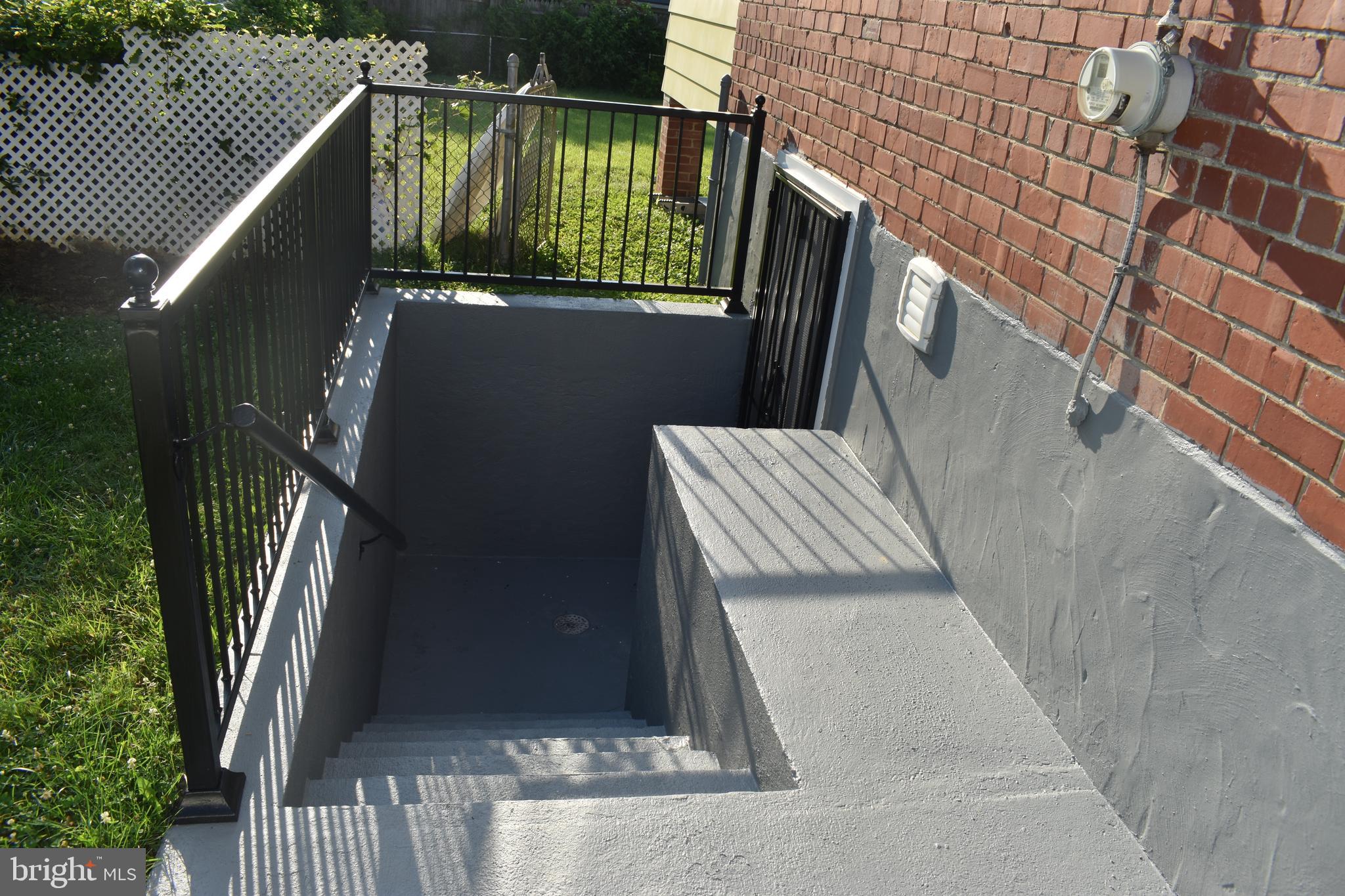 11009 Burnley Terrace Silver Spring, MD 20902 - Photo 28 of 45