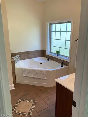 $2,950 | 270 Plumstead Lane, Clemmons, NC 27012