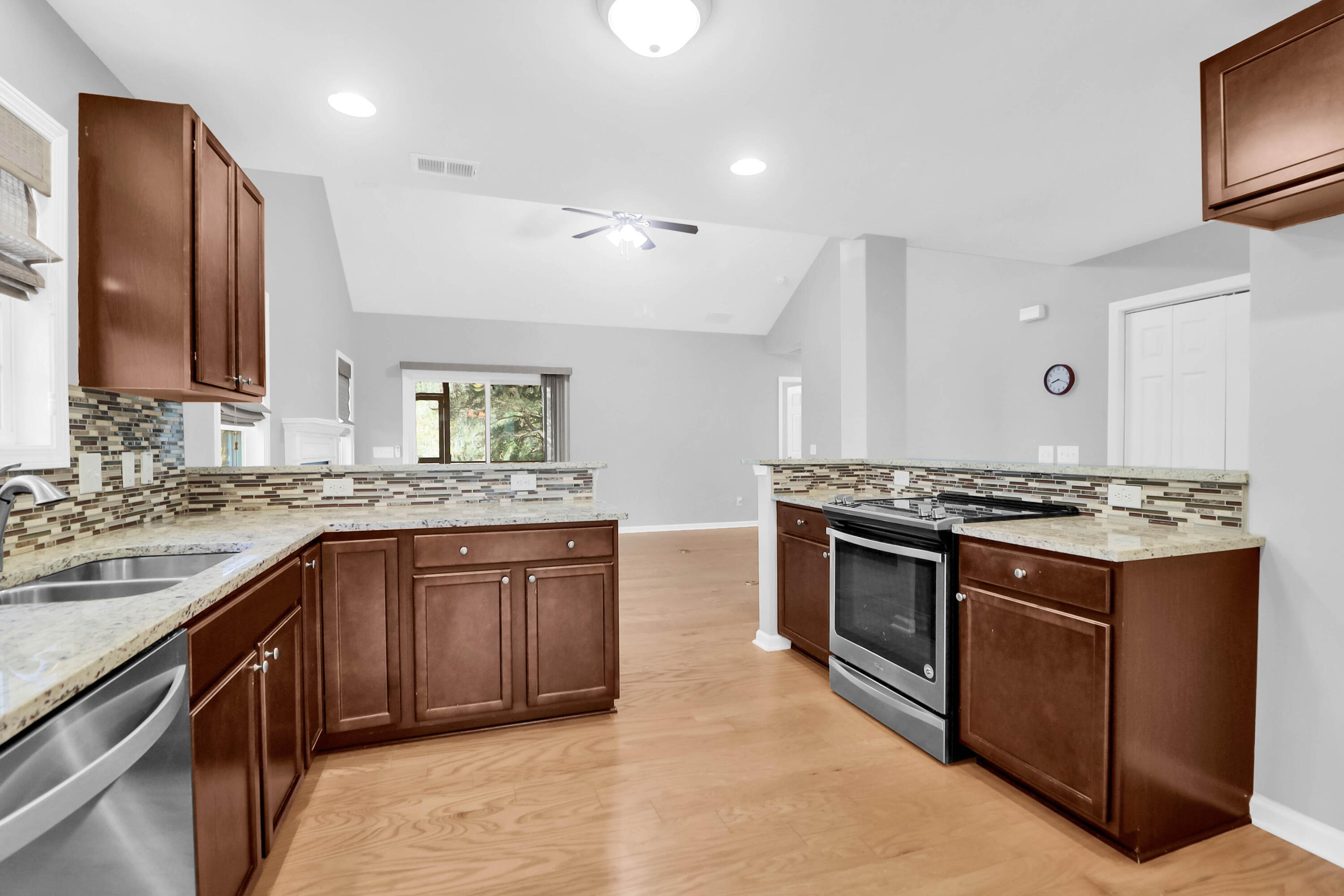 1810 Laura Creek Road Charleston, SC 29412 - Photo 6 of 31 Kitchen