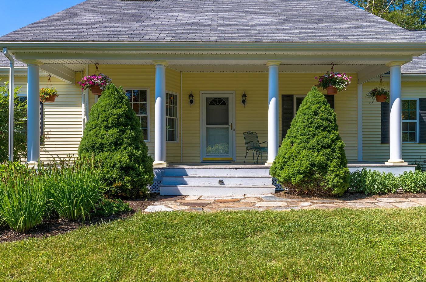 103 Molyneaux Road Camden, ME 04843 - Photo 4 of 25 IMG_3495
