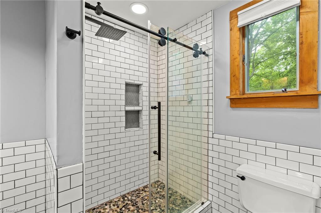 1715 Harper Road Asheboro, NC 27205 - Photo 26 of 48 Primary bath