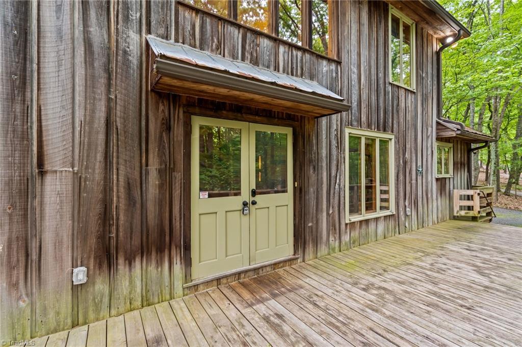 1715 Harper Road Asheboro, NC 27205 - Photo 41 of 48 Back door to breakfast area, kitchen and laundry