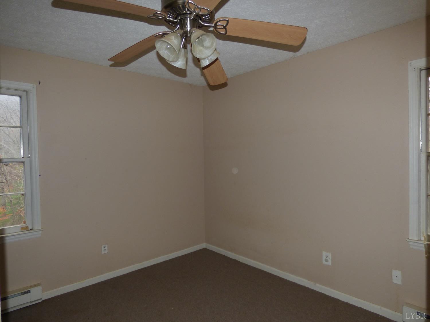 320 Carter Hill Road Roseland, VA 22967 - Photo 8 of 13 Gallery Image 8