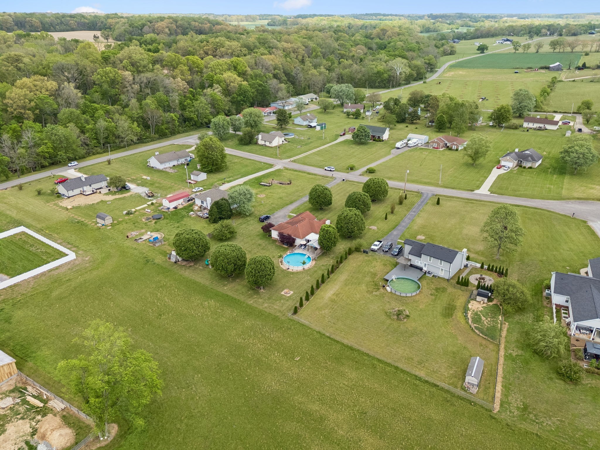 2075 Nikki Drive Springfield, TN 37172 - Photo 56 of 58 an aerial view of residential houses with outdoor space