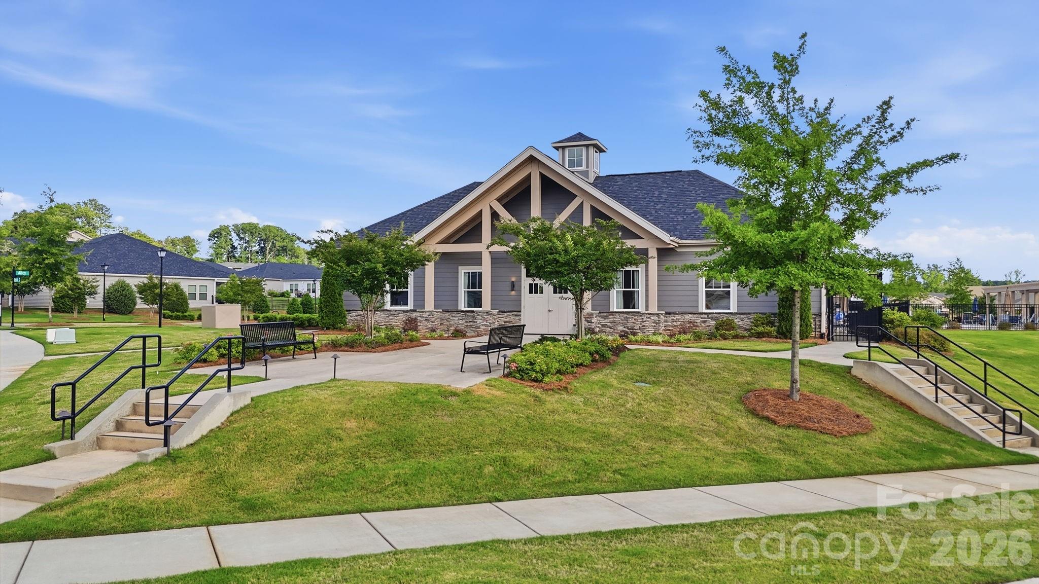 5012 Shadbush Road Charlotte, NC 28215 - Photo 3 of 42