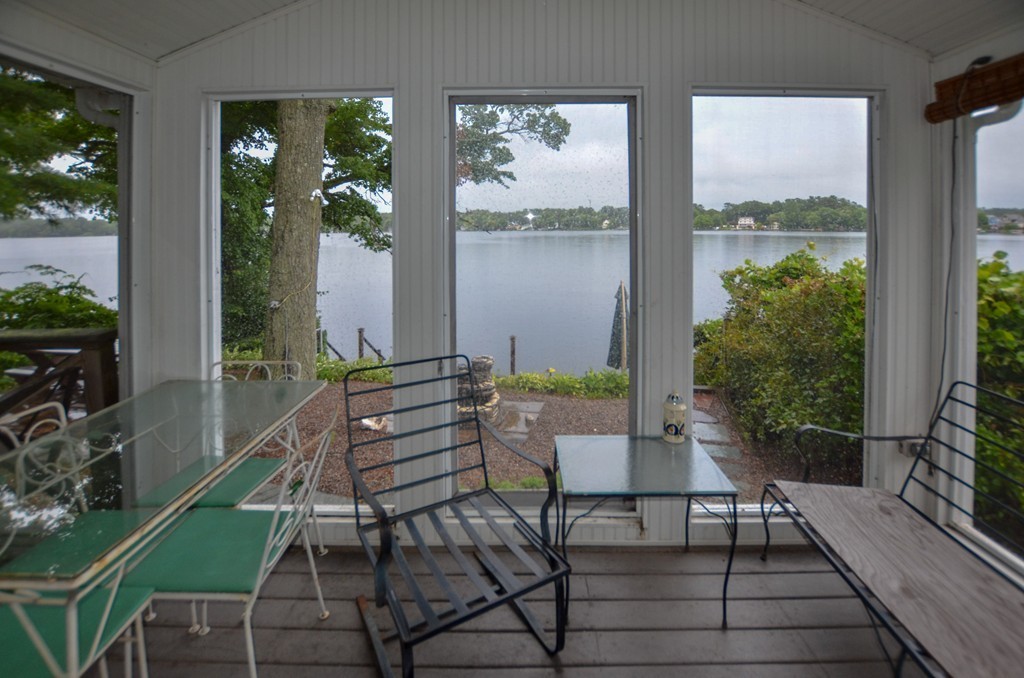 16 Taylor Point Road Pembroke, MA 02359 - Photo 1 of 17 Gallery Image 1