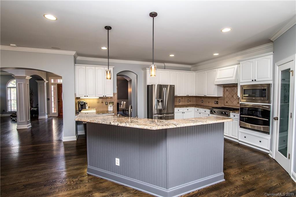 3208 Rhett Butler Place Charlotte, NC 28270 - Photo 10 of 34