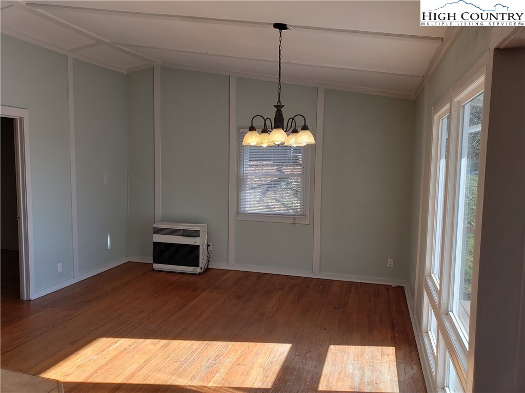 129 Ridgewood Drive Boone, NC 28607 - Photo 2 of 27 Gallery Image 2