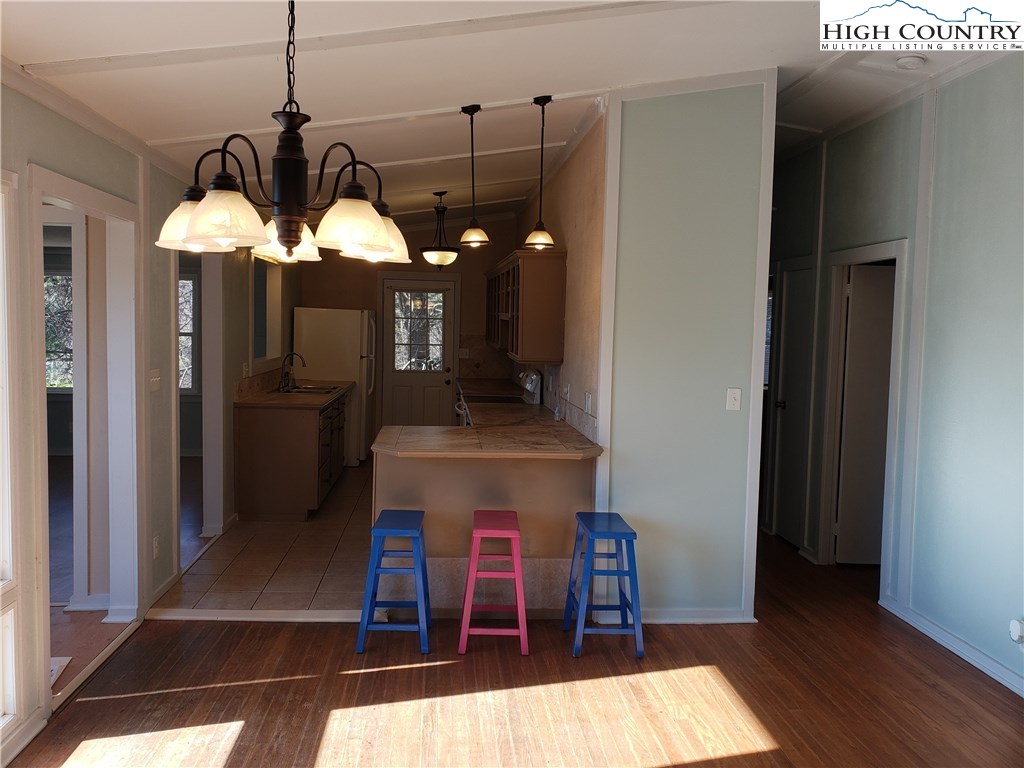 129 Ridgewood Drive Boone, NC 28607 - Photo 5 of 27 Gallery Image 5