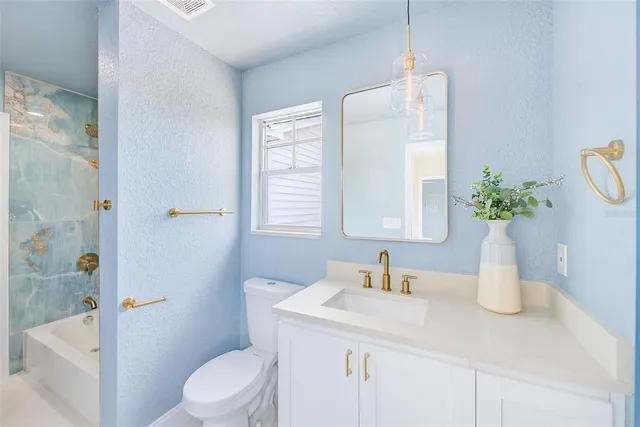 $463,900 | 5253 Boardwalk Street, Holiday, FL 34690