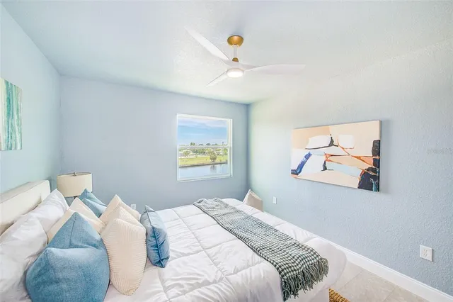 $463,900 | 5253 Boardwalk Street, Holiday, FL 34690