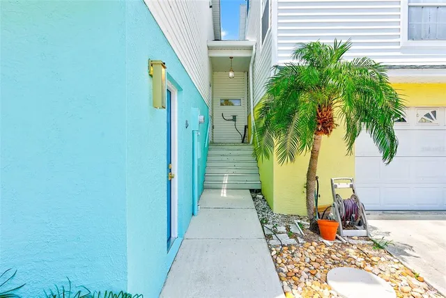 $463,900 | 5253 Boardwalk Street, Holiday, FL 34690