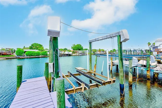 $463,900 | 5253 Boardwalk Street, Holiday, FL 34690