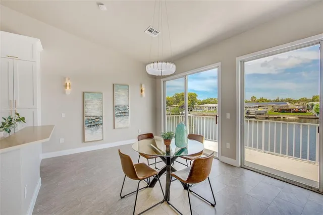 $463,900 | 5253 Boardwalk Street, Holiday, FL 34690