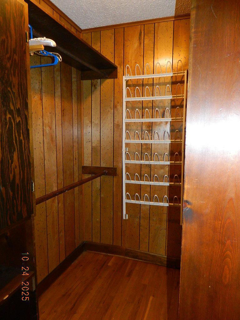 4575 Highway 136 Trenton, GA 30752 - Photo 24 of 33 Bedroom Closet