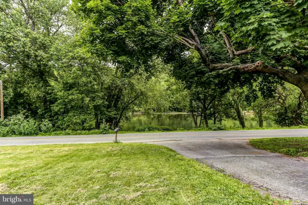 $1,995 | 1140 Oyster Mill Road, Camp Hill, PA 17011