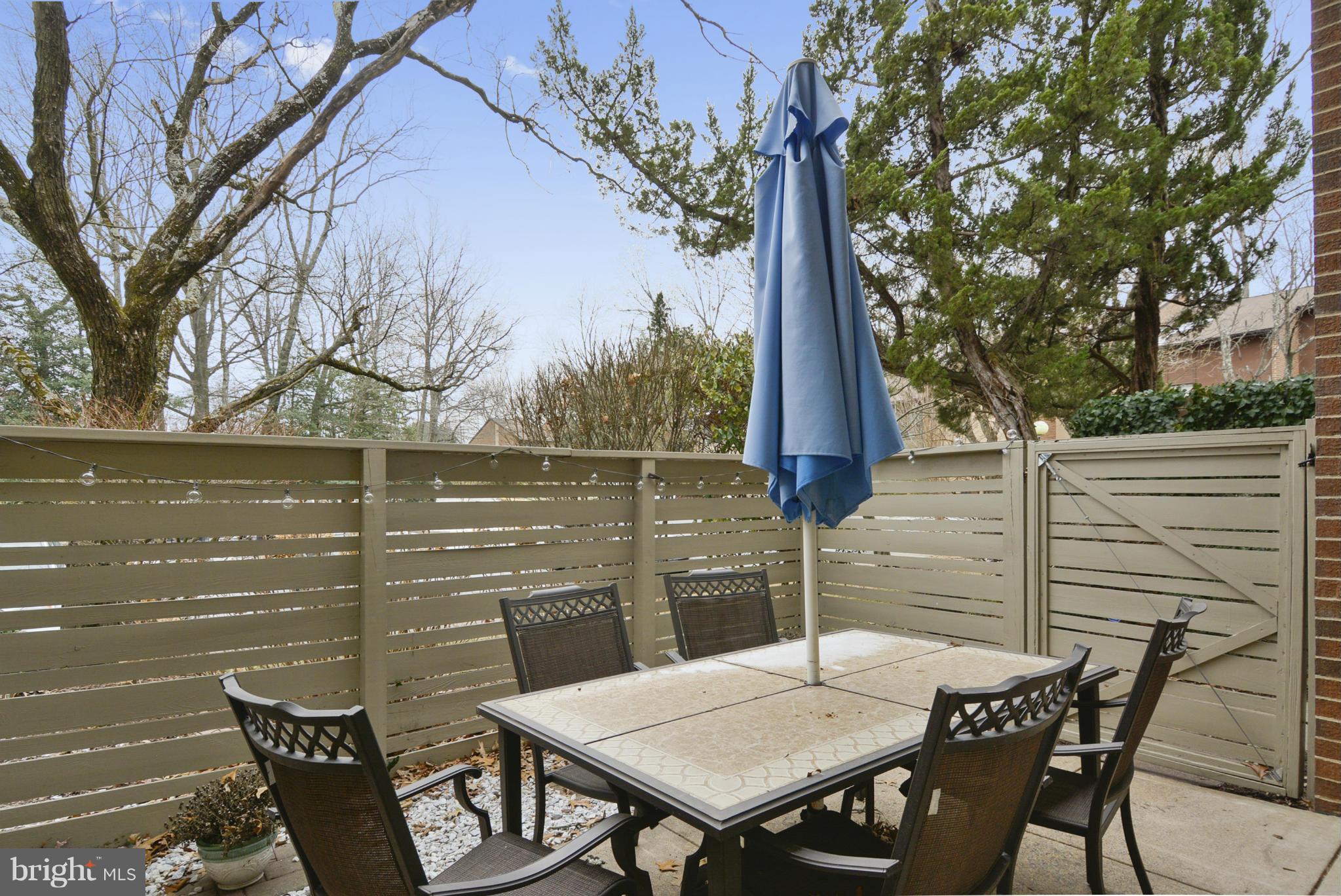 11706 Indian Ridge Road Reston, VA 20191 - Photo 6 of 30 a view of a outdoor seating area with furniture