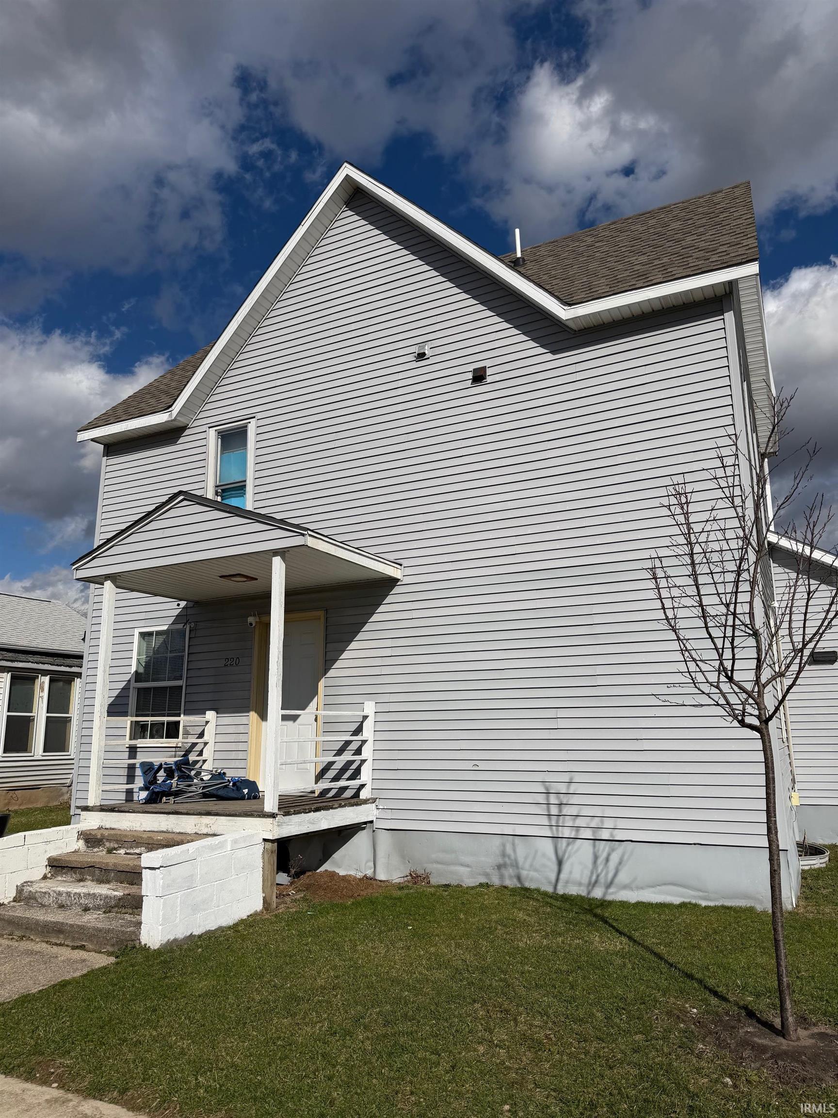 220 South 9th Street Goshen, IN 46528 - Photo 1 of 6