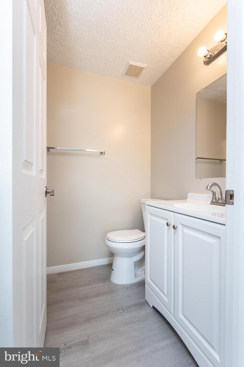 19505 Gunners Branch Road, Unit 733 Germantown, MD 20876 - Photo 29 of 42 Master bath